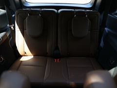 2022款 3.0T V6 四驱行政版