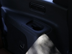 2022款 3.0T V6 四驱行政版