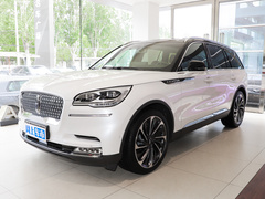 2022款 3.0T V6 四驱行政版