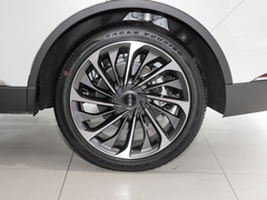 2022款 3.0T V6 四驱行政版