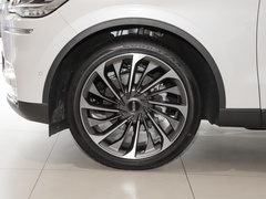 2022款 3.0T V6 四驱行政版