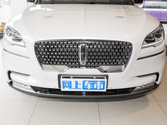 2022款 3.0T V6 四驱行政版