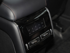 2022款 3.0T V6 四驱行政版
