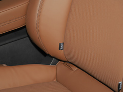 2022款 3.0T V6 四驱行政版