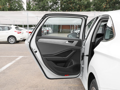 2023款 280TSI DSG超越版