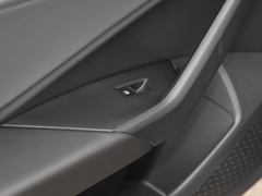 2023款 280TSI DSG超越版