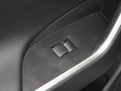 2022款 2.0L CVT两驱风尚Plus版