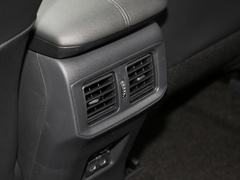 RAV4荣放 2022款 2.0L CVT两驱风尚Plus版