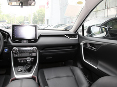 RAV4荣放 2022款 2.0L CVT两驱风尚Plus版