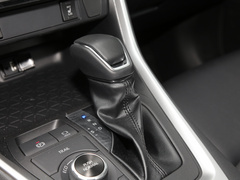 2022款 2.0L CVT两驱风尚Plus版