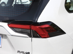 2022款 2.0L CVT两驱风尚Plus版