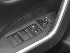 2022款 2.0L CVT两驱风尚Plus版