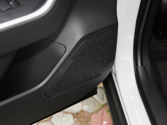 2022款 2.0L CVT四驱风尚Plus版