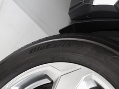2022款 双擎 2.5L E-CVT两驱精英版