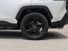 2022款 双擎 2.5L E-CVT四驱精英Plus版