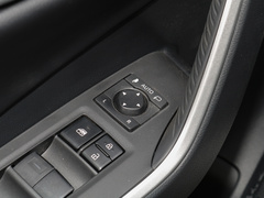 2022款 双擎 2.5L E-CVT四驱精英Plus版