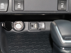 2022款 双擎 2.5L E-CVT四驱精英Plus版