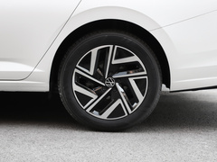 2023款 200TSI DSG超越版