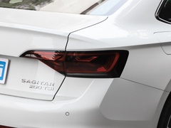 2023款 200TSI DSG超越版