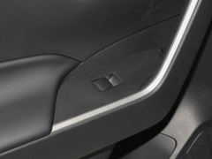 2023款 2.0L CVT两驱都市版