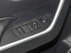2023款 2.0L CVT两驱都市版