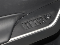 2023款 2.0L CVT两驱都市版