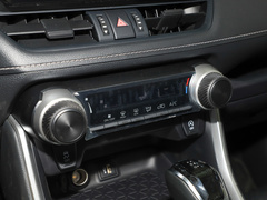2023款 2.0L CVT两驱都市版
