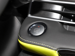 2022款 1.5T CVT 贵妃黄限定版 尊贵型