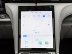 2023款 2.0T 自动智联旗领版