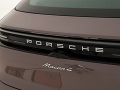 2024款 Macan 4
