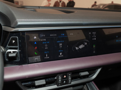 2024款 Macan 4