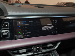 2024款 Macan 4