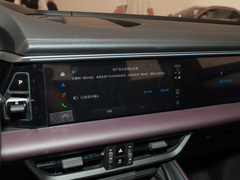 2024款 Macan 4
