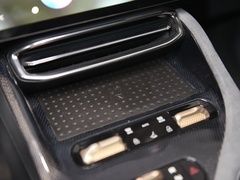 2023款  R+