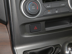 2022款 旅行版 2.0L 手动舒适型 7座
