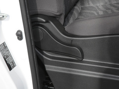 2022款 旅行版 2.0L 手动舒适型 7座