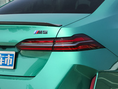 2025款 M5 