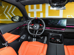 2025款 M5 