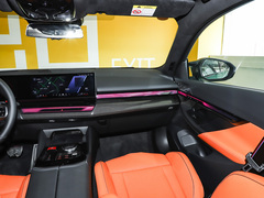 2025款 M5 