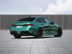2025款 M5 