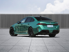 2025款 M5 