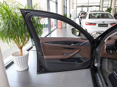 2023款 530Li 领先型 豪华套装