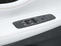2023款 锐界L 2.0T EcoBoost 两驱五座时尚型