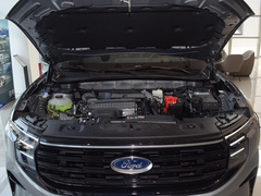 2023款 锐界L 2.0T EcoBoost 两驱五座时尚型