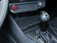 2024款 5.0L V8 Dark Horse