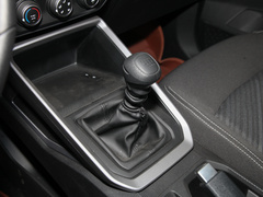2022款 1.5L 手动自由型