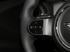 2023款 1.5T COOPER 艺术家