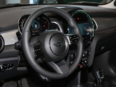 2023款 1.5T COOPER 艺术家