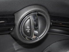 2023款 1.5T COOPER 艺术家