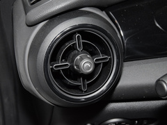 2023款 1.5T COOPER 艺术家